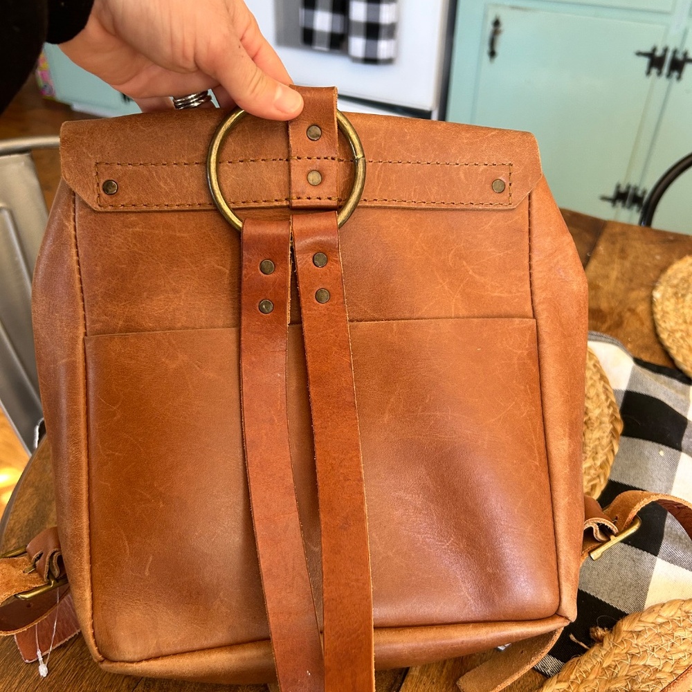 Embrazio small leather backpack - Picture 3 of 5